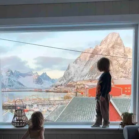 Dom wakacyjny Front View - Mountain & Seaview Reine