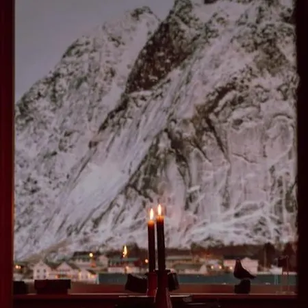 Front View - Mountain & Seaview Σπίτι διακοπών Reine