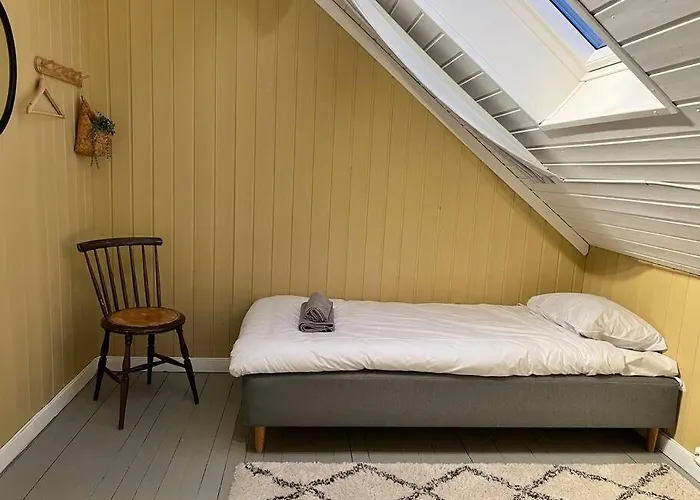 Nyaraló Front View - Mountain & Seaview