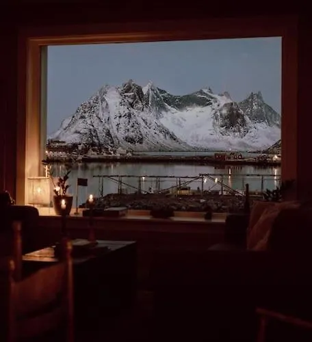 Casa de Férias Front View - Mountain & Seaview