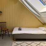 Дом отдыха Front View - Mountain & Seaview